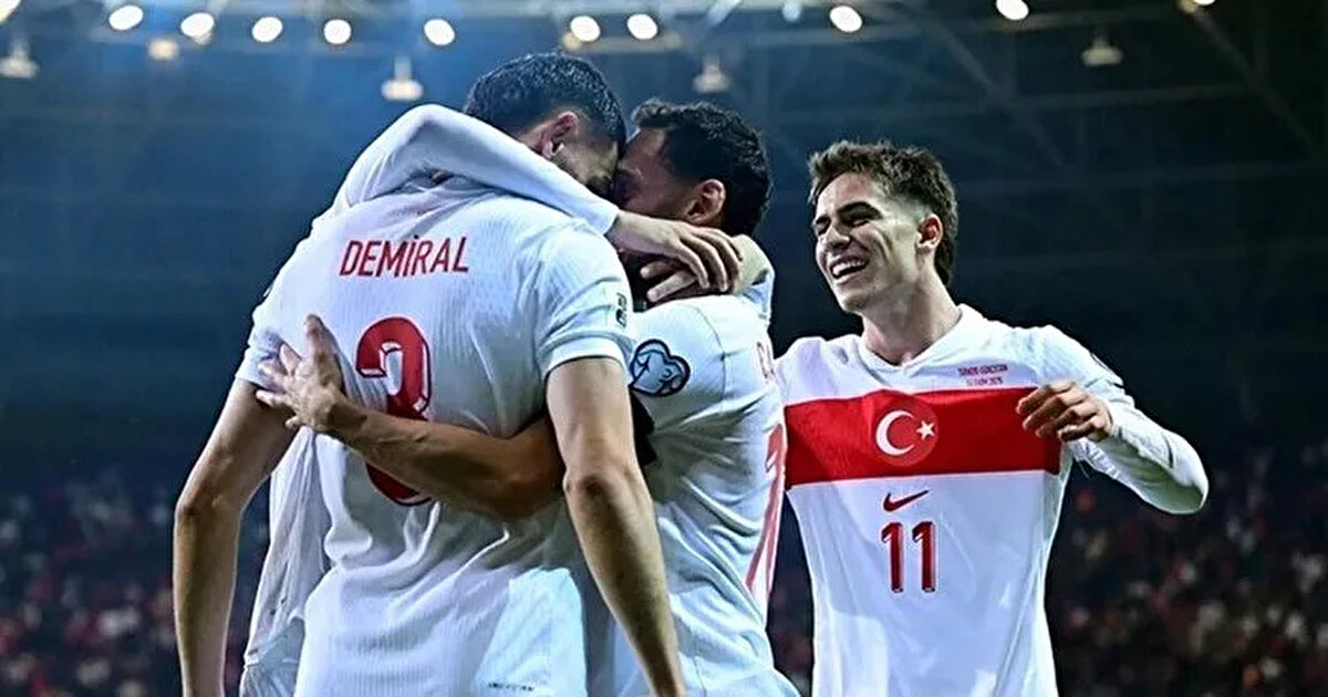 Milli Takım, Bulgaristan sınavından sadece üç gün sonra, 18 Kasım Salı günü grubun favorisi İspanya'ya deplasmanda konuk olacak. TSİ 22:45'te başlayacak bu karşılaşma, grubun liderliği ve finallere doğrudan katılım için hayati önem taşıyor.