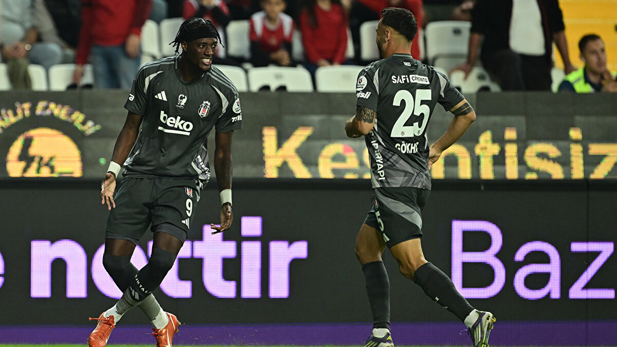 İngiliz futbolcu, "Bence sezonun gollerinden birini attım. Kaleyi gördüm, kimsenin dokunduğunu da göremedim. Şutu çekme kararı verdim ve gol oldu. Galibiyetten dolayı mutluyuz. Maça iyi başladık. İstekli başladık. Yapmak istediğimiz şey de buydu, iyi başlamaktı. Fırsatlar yarattık maçın başında. Bunu hep yapmalıyız. Sabırlı olmalıyız. İkinci yarı zor olacaktı. Deplasmandayız, maçı kazanmak isteyen iyi bir takıma karşı oynadık. İyi savunma yaptık. Bugünün önemli bir detayıydı. Jota oyuna girdi ve 3. golü attı. Kendisi ve takımım adına mutluyum. Bu şekilde devam etmek istiyoruz." ifadelerini kullandı.<br><br>Sezon başında Beşiktaş'a transfer olan Tammy Abraham, 17 maçta süre alırken 10 gol ve 2 asist kaydetti.