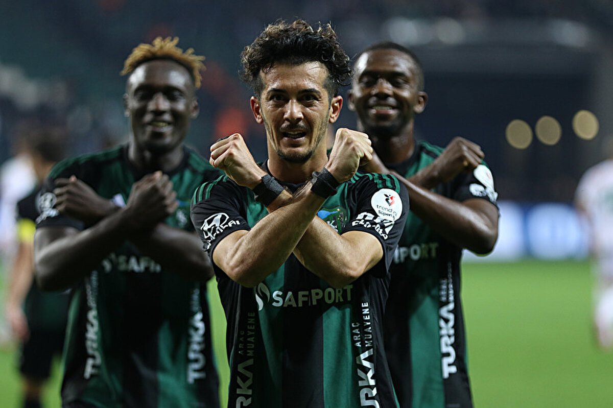 Kocaelispor'da takımın gol yükünü Bruno Petkovic ve Tayfur Bingöl üstleniyor. Takımda ayrıca Habip Ali Keita ile Serdar Dursun'un da 1'er golü bulunuyor. Seyircisi önünde oynadığı 5 maçın 4'ünü kazanan Körfez ekibinde; antrenmanda şut çekerken sakatlanarak ülkesinde tedavi gören Hırvat golcü Bruno Petkovic kadroda yok.