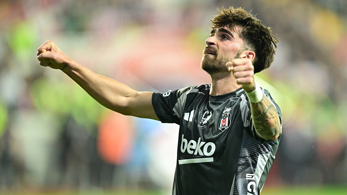 Karşılaşmanın ardından sporun usta kalemleri, maç hakkında çarpıcı analizler yaparken, Cihan Aydın’ın kararları da değerlendirildi. 