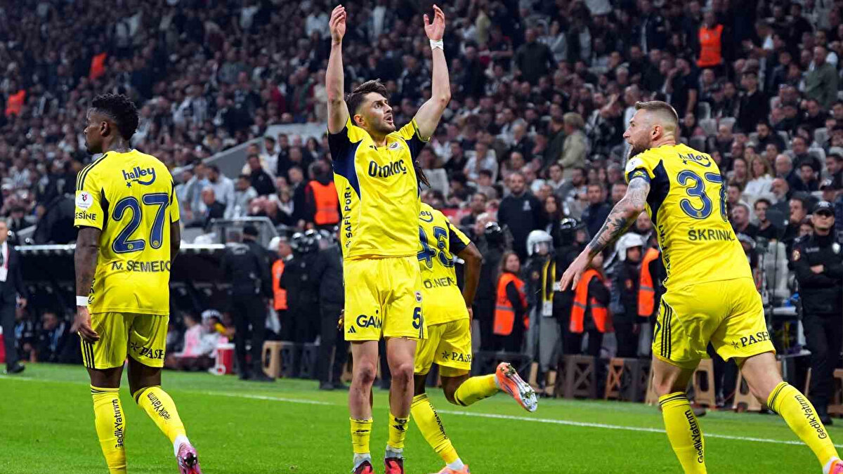 Oyuncunun sezon sonuna kadar takımda kalacağı ve ondan sonra gelecek olan teklifleri değerlendireceği ortaya çıktı. <br>