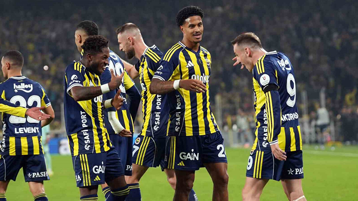 Süper Lig'de 12. haftayı geride bıraktık. Lider Galatasaray 19 maç aradan son ligde mağlup olurken, Fenerbahçe haftayı 3 puanla kapattı. 