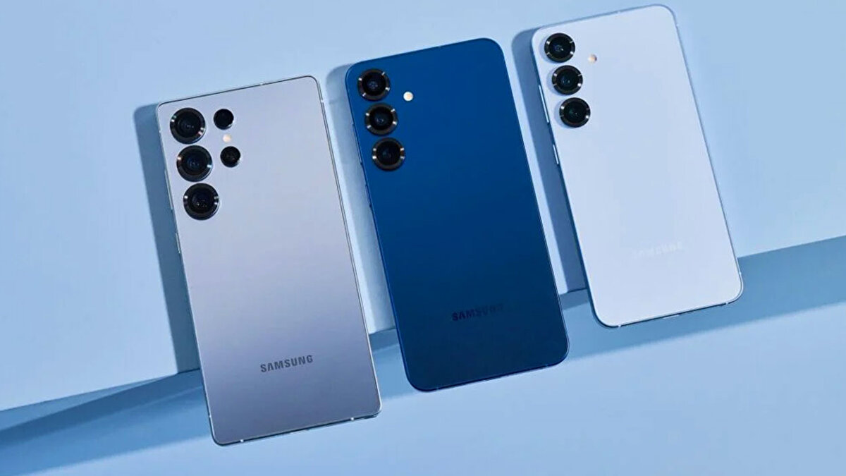 S26 ve S26 Plus’ta Exynos 2600<br><br>Düz ve Plus’ta Exynos 2600 ihtimali öne çıkıyor. Erken skorlar iddialı olsa da kullanıcı algısında “Snapdragon üstünlüğü” kırılması zor bir eşik; konumlandırma burada kritik olacak.