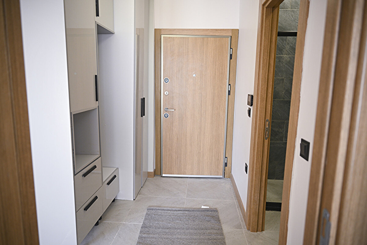 Proje kapsamında konut fiyatlarının düşürülmesi ve barınma ihtiyacının karşılanması hedefleniyor. Konutların illere göre dağılımında, her ilin nüfus yoğunluğu, kira artış oranı ve konut talebi dikkate alındı.