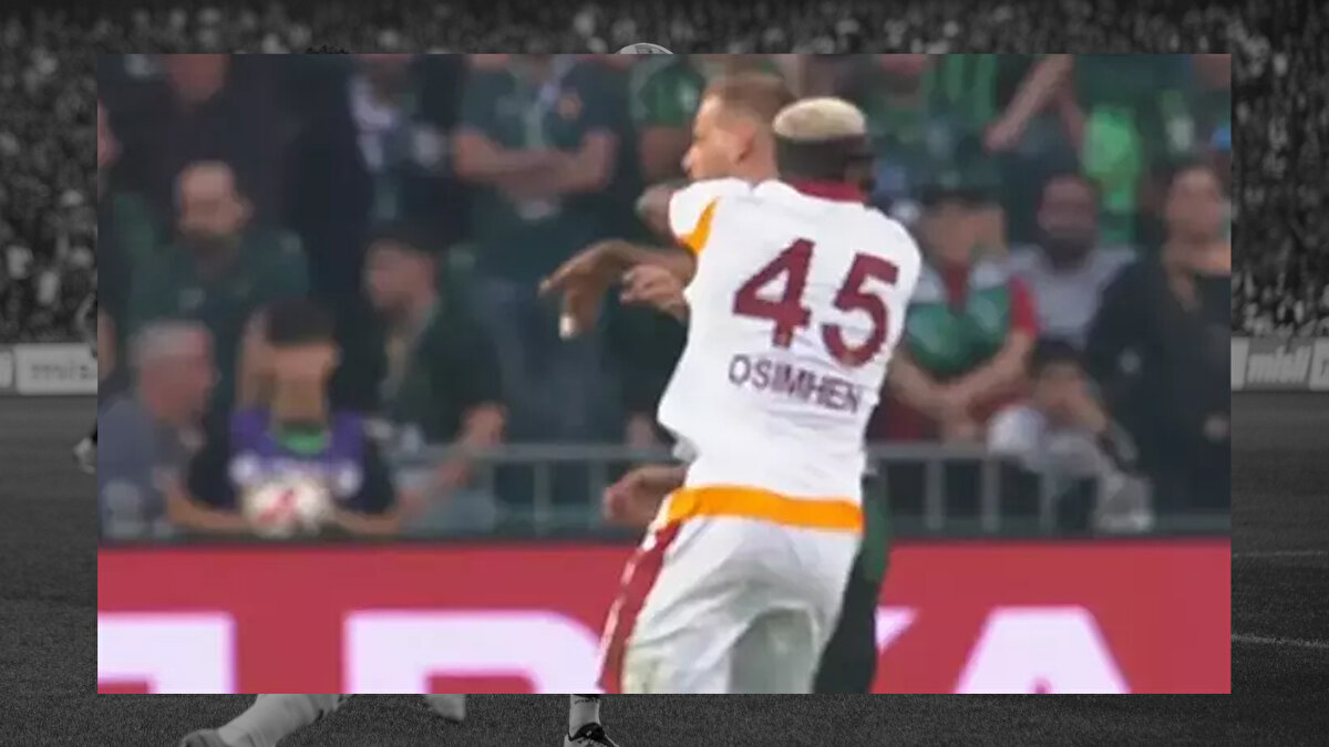 'SARI KART DOĞRU KARAR'<br><br>Bahattin Duran: Hem ayak hem elle yapılan müdahaleler var ikisi de faul eliyle yaptığı hareket çok net sarı kart. Hakem Çağdaş Altay doğru bir karar vermiş.<br><br>Bülent Yıldırım: Öfke kontrolü konusunda ekip yardımcı olmalı. Rakibin yüzünü eliyle itmeniz net bir sarı kart.<br>