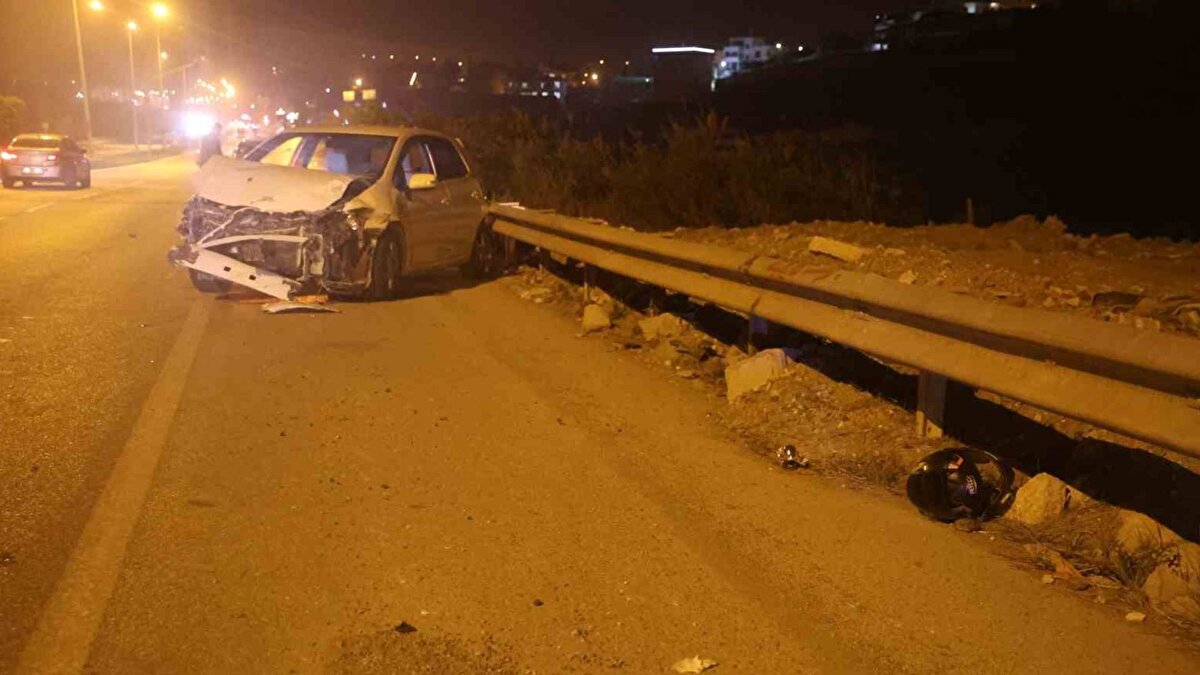 Kaza, Defne ilçesi Subaşı Mahallesi’nde yaşandı. G.K. idaresindeki 31 ABB 840 plakalı motosikletle, 48 ACB 707 plakalı otomobil çarpıştı. Otomobille çarpışan motosiklet, bariyerlere çarptı.