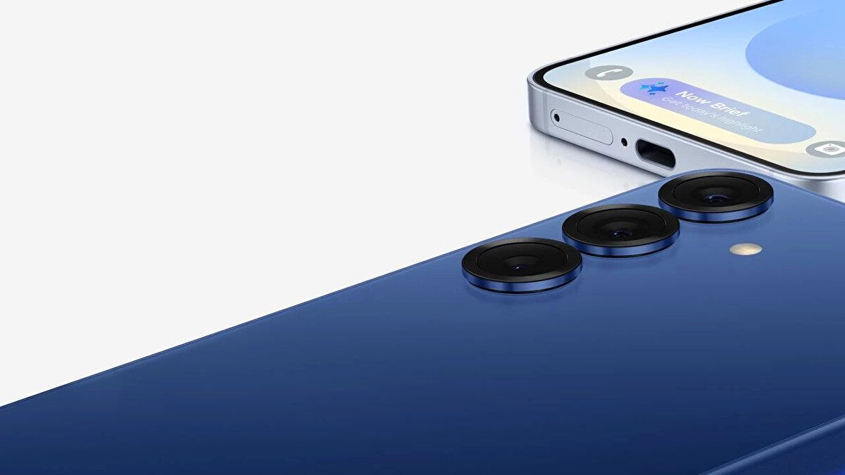 8- Samsung Galaxy S25+