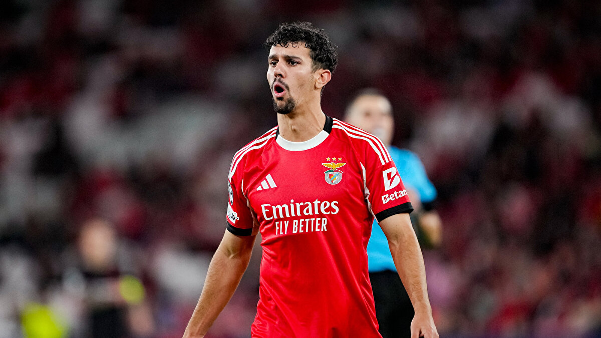 Maçın ilk yarısında daha iyi Benfica, Sudakov’un golüyle devreyi 1-0 önde tamamladı. İkinci yarıya da iyi başlayan Benfica, 60. Dakikada Pavlidis ile 2-0 öne geçti.<br>