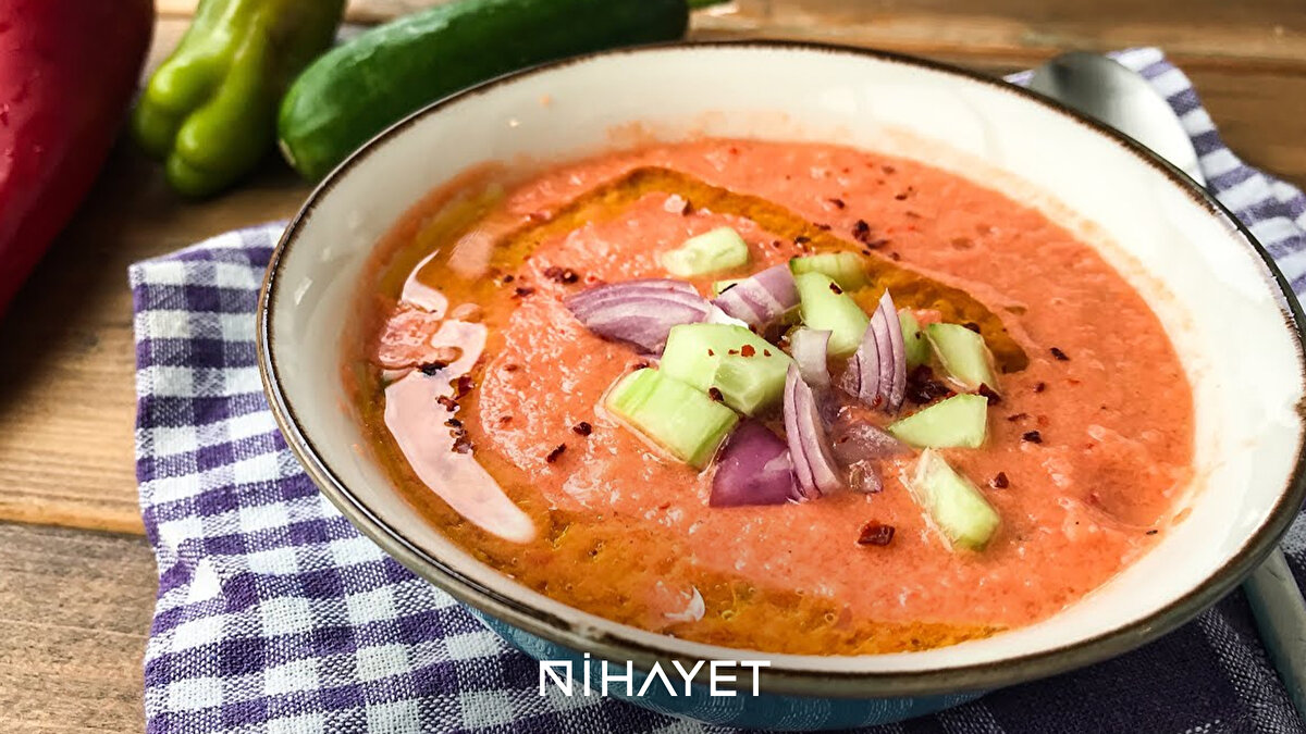 İspanya<br>Soğuk Domates Çorbası