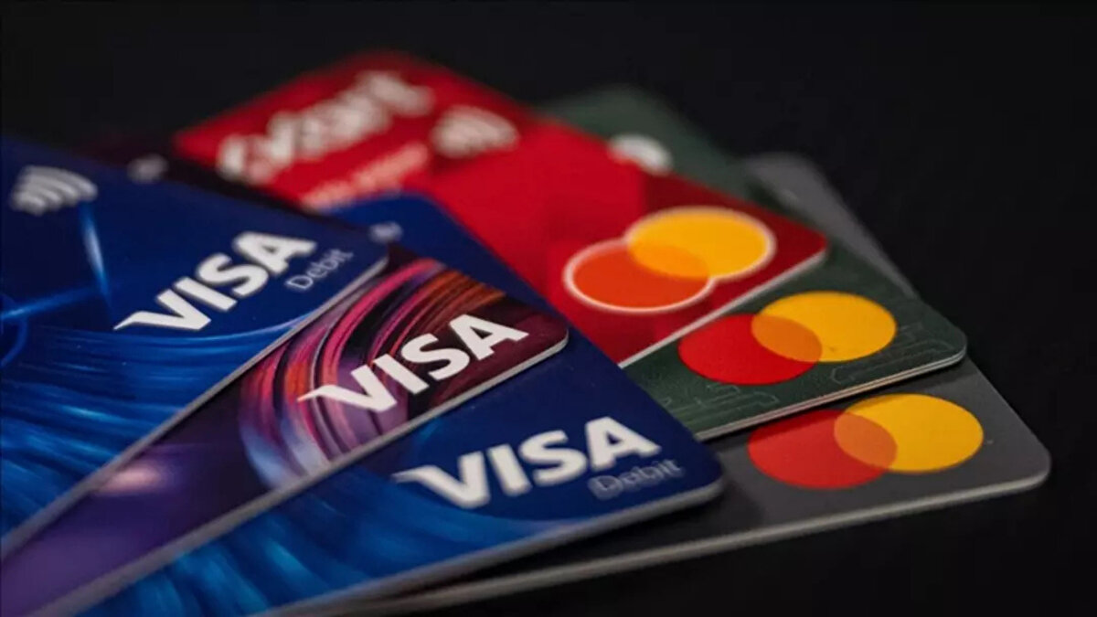 BDDK’nın bu kararıyla, özellikle gece saatlerinde yapılan dolandırıcılık işlemlerinin önüne geçilmesi hedefleniyor.