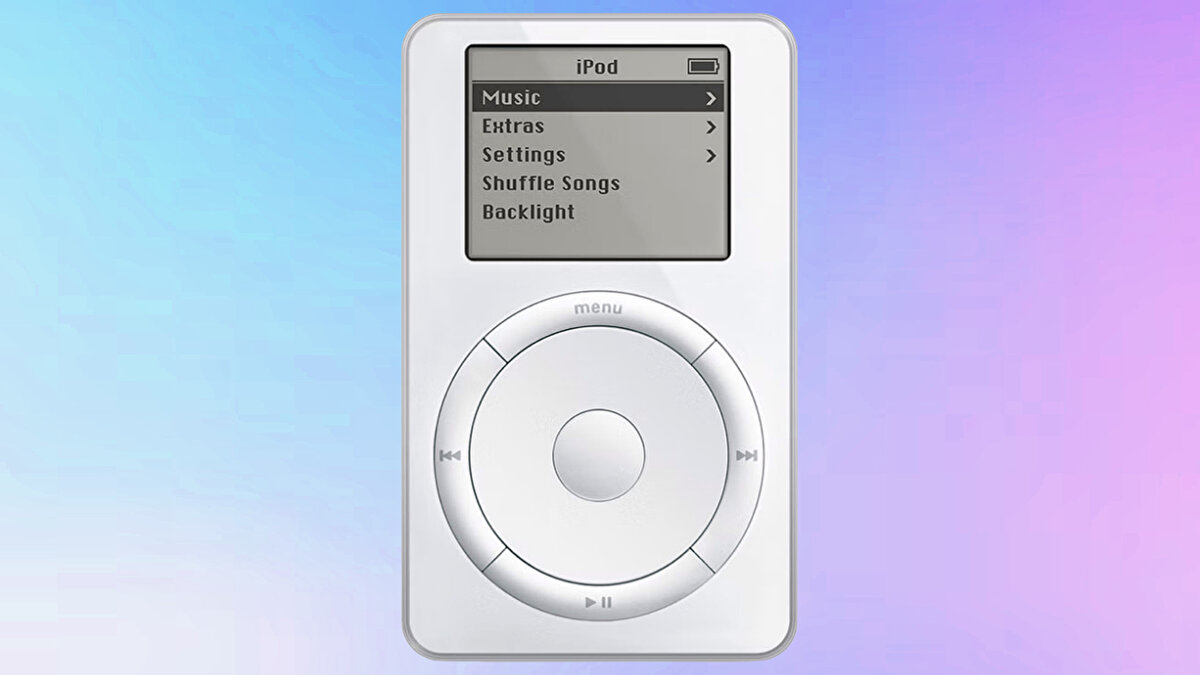 2001: İlk iPod (5 GB, FireWire)<br>Beyaz ön yüz, parlak çelik arka kapak ve mekanik kaydırma tekeri. “1.000 şarkı cebinde” vaadi, MP3 çağını ana akıma taşıdı. FireWire hızla senkron, o dönemin taşınabilir disk kurnazlıklarını da mümkün kılıyordu.