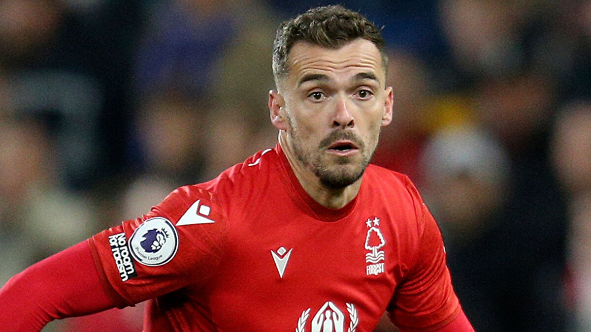 HARRY TOFFOLO - N. Forrest<br><br>Harry Tofo, 75 bahis kuralı ihlalinde bulunduğu ortaya çıkmıştı. 5 ay lisansı askıya alınan Tofo'ya 21 bin sterlin de para cezası verildi.