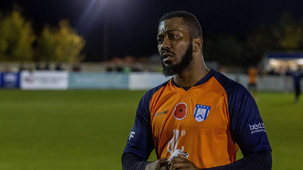 KYAN ISAAC- Reading<br><br>Kart ve maç sonuçları üzerine bahis oynadığı tespit edilen Kyan Isaac, 10 yıl futboldan men cezası aldı. Toplamda 300'den fazla bahis oynadığı belirtiliyor.