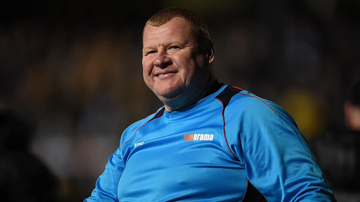 WAYNE SHAW - Sutton United<br><br>Sutton kalecisi Wayne Shaw, lig dışı maçlara oynadığı bahisler nedeniyle 8 hafta futboldan men edildi ve 375 sterlin para cezası aldı.