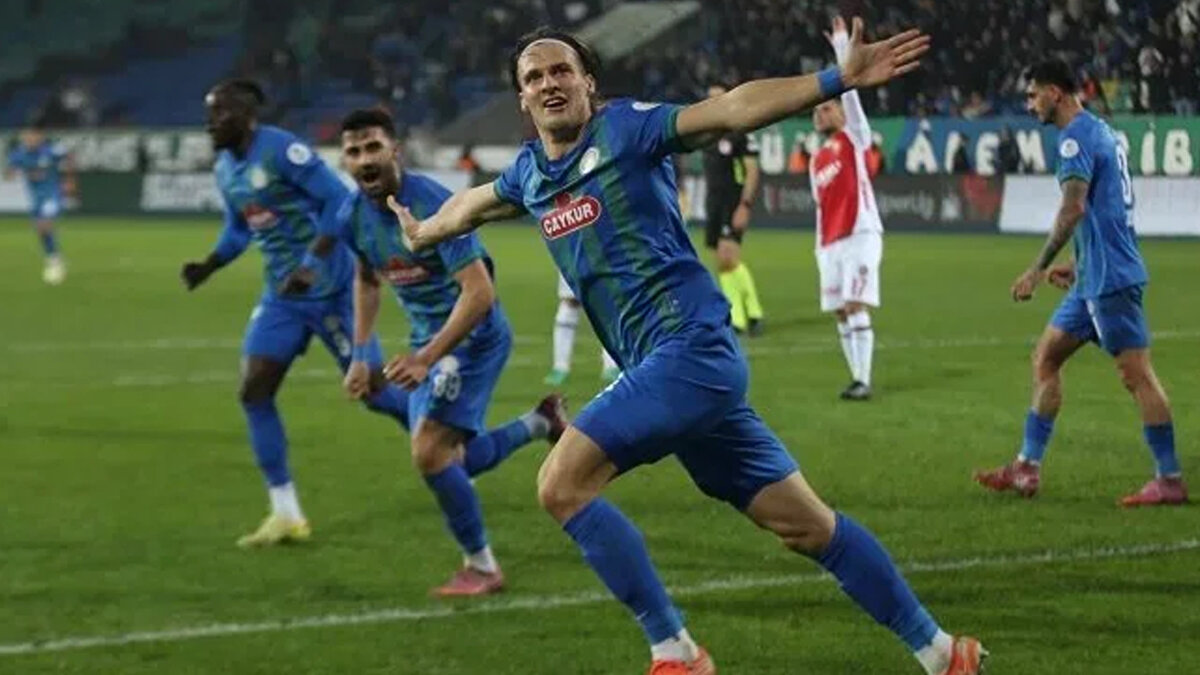 11 - Rizespor (42 puan)