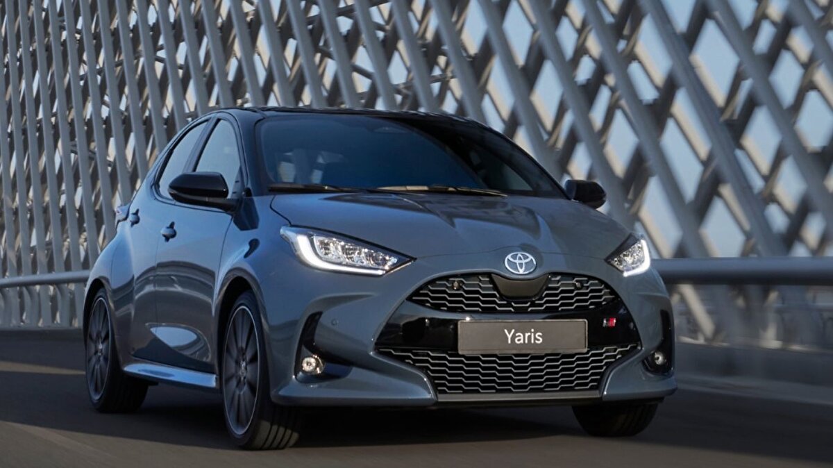 <br><br>9-Toyota Yaris (-13,2%);<br>