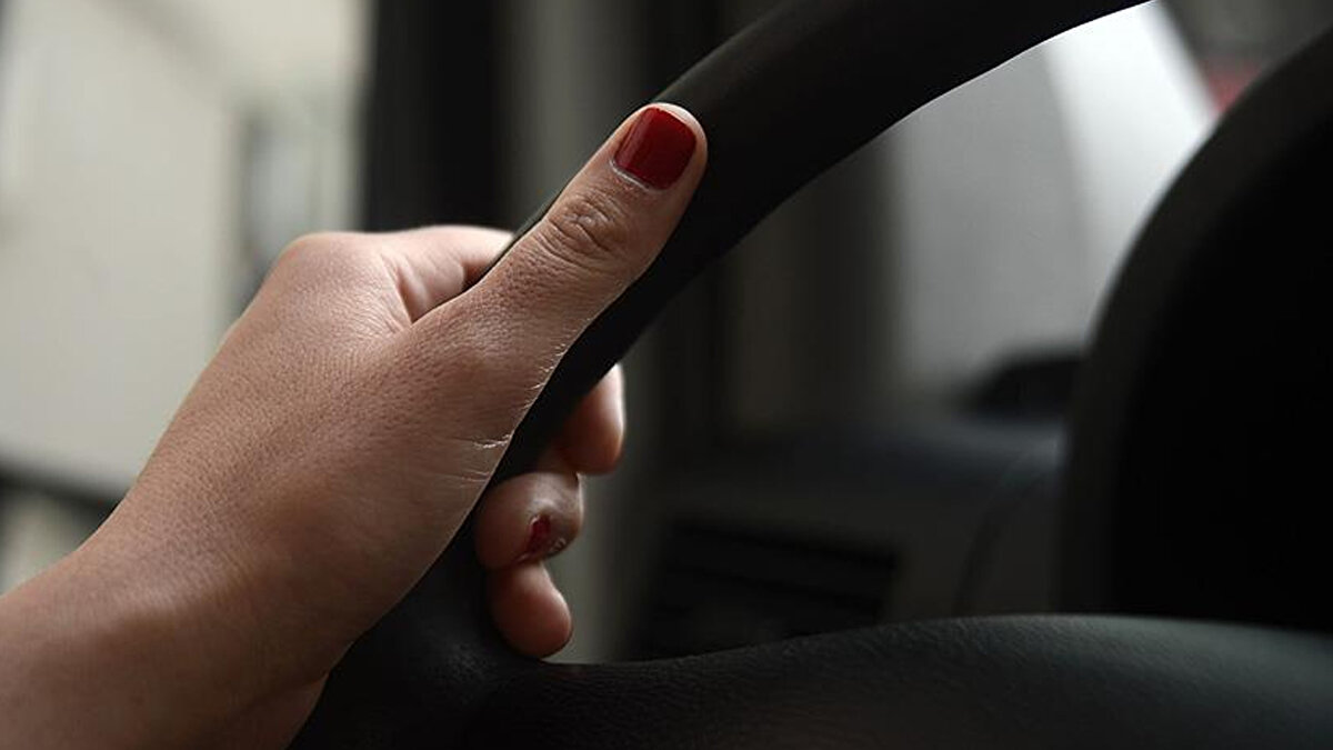 Soruşturmayı sürdüren ekipler, sürücü adayının üzerine kopya düzeneğini yerleştiren şüphelinin de yakalanması için çalışma başlattı.