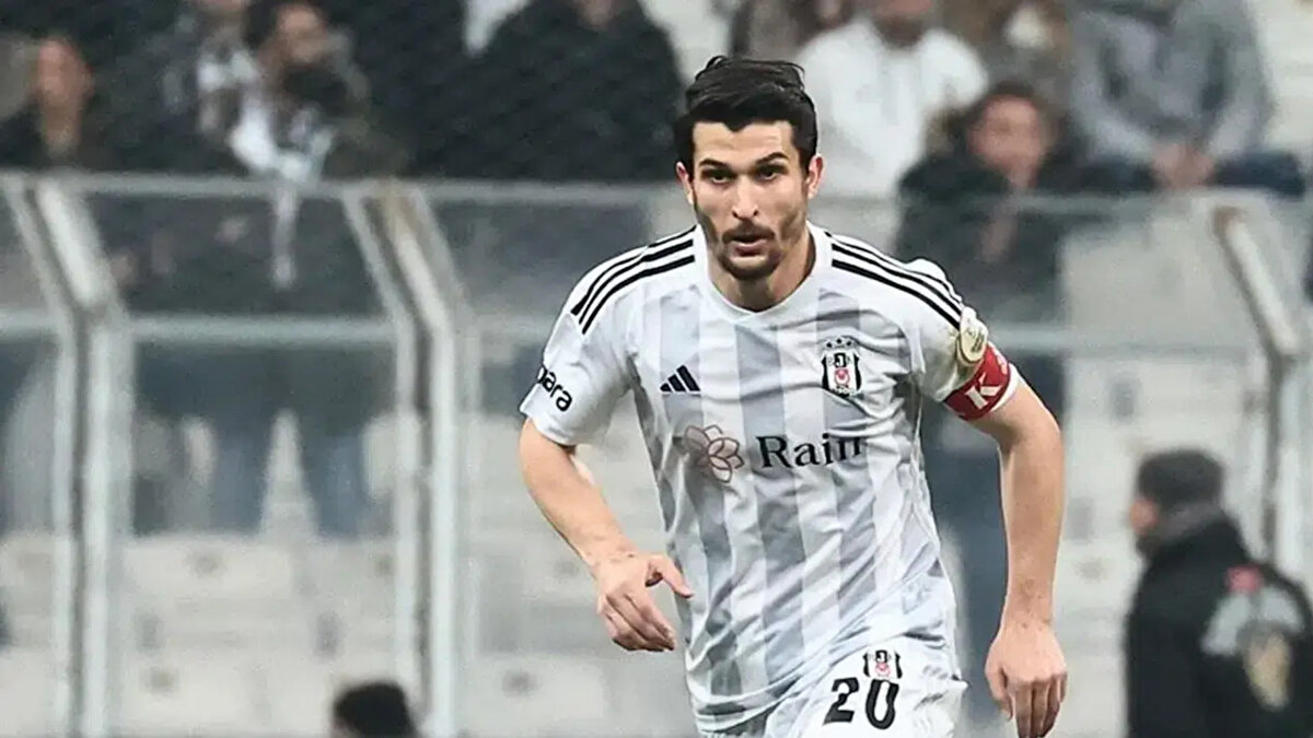 "Hayatım boyunca bahis ile hiçbir ilişkim olmadı. Oynamadım, bahis hesabım olmadı. Fikri aklımdan bile geçmedi. Yıllardır alın teriyle, emeğimle tertemiz tutmaya çalıştığım ismimin bu şekilde gündeme getirilmesine karşı tüm hukuki mücadelemi vereceğim. Başta Beşiktaş taraftarının ve tüm sporseverlerin hiçbir şüphesi olmasın."