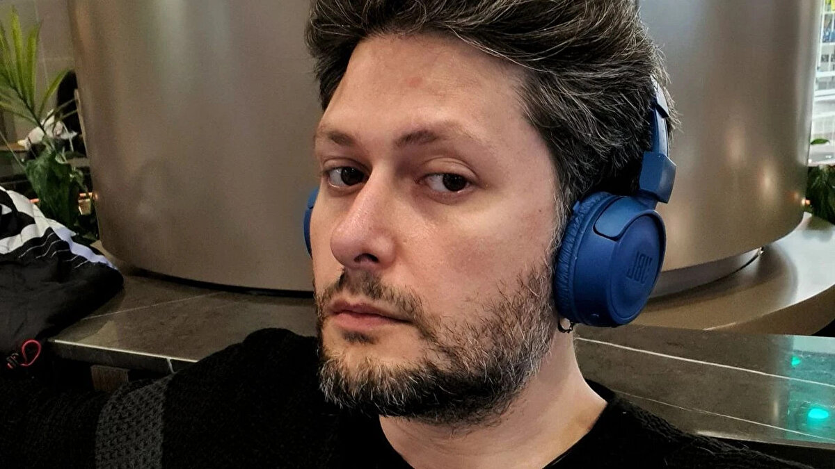 Furkan Bölükbaşı nereli?<br><br>Furkan Bölükbaşı, Trabzon kökenli ve Çerkez asıllı bir aileden gelmektedir. Eğitimine ve akademik çalışmalarına İstanbul’da devam ettiği bilinmektedir. Kamuoyuna açık paylaşımlarında kendisini “araştırmacı, düşünür, Müslüman kimliğini ön planda tutan bir akademisyen” olarak tanıtmaktadır.