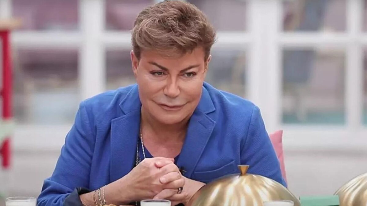 Günlerdir yoğun bakımda uyutulan Fatih Ürek'in sağlık durumuyla ilgili geçen hafta bir gelişme yaşanmıştı. Ürek'in kısa süreli olarak gözlerini açıp kapadığı söylenmiş bu gelişmenin nörolojik bir refleks olabileceği ifade edilmişti.