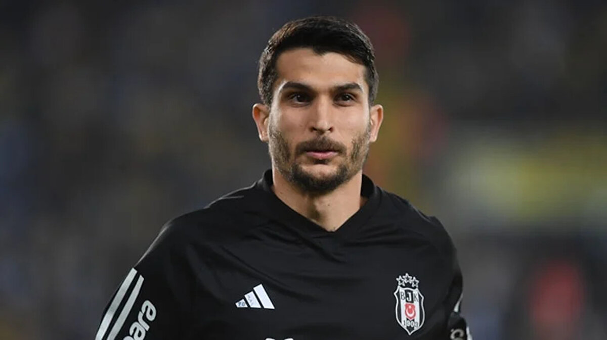 Beşiktaş kaptanı Necip Uysal, adının yasa dışı bahis siteleriyle ilişkilendirilmesine tepki gösterdi. Futbolcunun, konuyla ilgili yarın savcılığa suç duyurusunda bulunacağı öğrenildi.