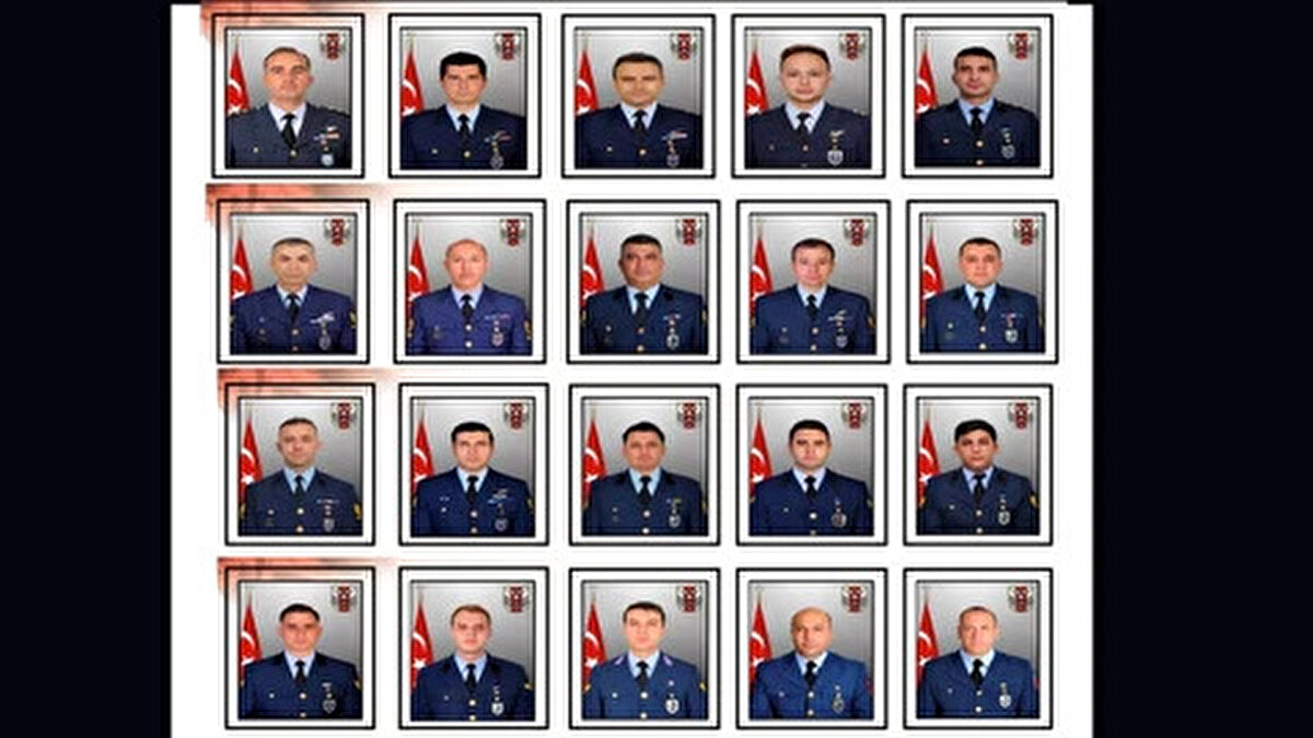 BİR RÜTBE KAÇ YILDA ALINIR?<br><br>Yaşanan elim kaza, listede isimleri bulunan personelin sahip olduğu rütbelerin ne kadar büyük bir tecrübe ve zaman gerektirdiğini bir kez daha hatırlattı. TSK bünyesinde bir rütbeye ulaşmak, 4 ila 20 yılı aşan uzun bir hizmet süresi anlamına geliyor.<br><br>Düşen uçakta bulunan Pilot Yarbay, Pilot Binbaşı, Kıdemli Başçavuş ve Başçavuş gibi yüksek rütbeli askerler, ordumuza yıllarını adamış tecrübeli isimlerdi.<br><br>Edinilen bilgilere göre, askeri personelin bu rütbelere ulaşması için gereken ortalama hizmet süreleri şöyledir:<br><br>Pilot Üsteğmen / Uçak Bakım Üsteğmen: Yaklaşık 4 yıl<br><br>Pilot Binbaşı: Yaklaşık 16 yıl<br><br>Pilot Yarbay: Yaklaşık 21 yıl<br><br>Başçavuş: Yaklaşık 15 yıl<br><br>Kıdemli Başçavuş: Yaklaşık 18 yıl<br><br>Üstçavuş: Yaklaşık 6 yıl<br><br>Uzman Çavuş: Yaklaşık 2 yıl