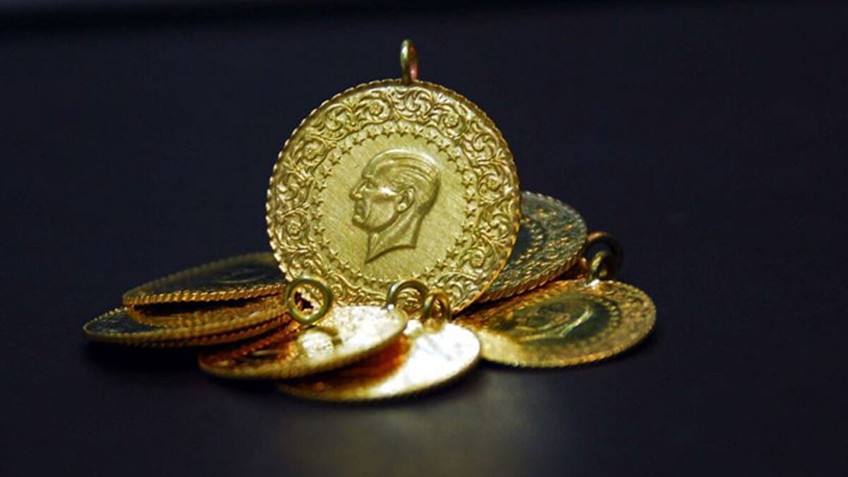 Diğer değerli metallerde durum ne?<br><br>Spot gümüş ons başına 5,37 dolar seviyesinde yatay seyrederken, platin yüzde 0,1 artışla 1.616,24 dolar, paladyum ise yüzde 0,6 düşüşle 1.465,21 dolar seviyesinden işlem gördü.