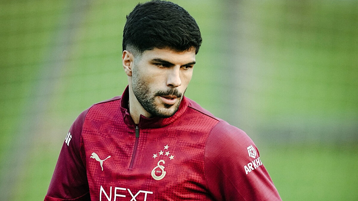 Eren Elmalı ise bahis oynadığı gerekçesiyle 45 gün hak mahrumiyeti cezası aldı. Yunus Akgün ve Can Uzun ise sakatlıkları sebebiyle kadroya dahil edilmemişlerdi. 