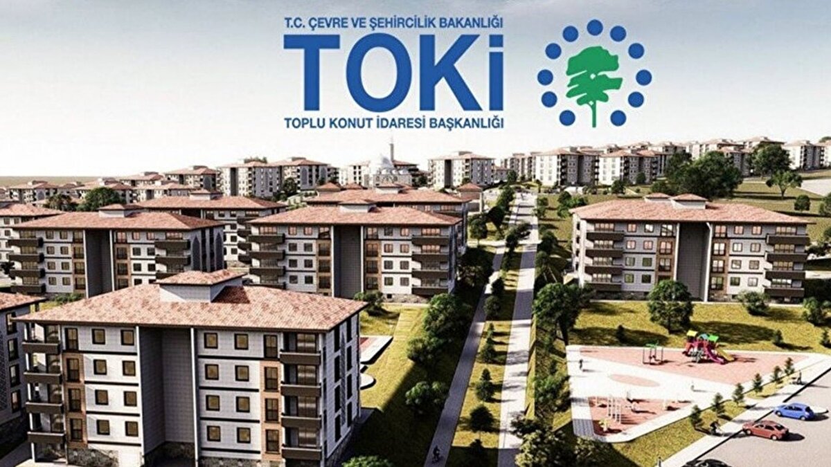 Toplu Konut İdaresi Başkanlığı (TOKİ) tarafından hayata geçirilen 500 bin sosyal konut kampanyası için yoğun başvuru süreci sürüyor. İlk beş gün kimlik numarasına göre sınırlı şekilde ilerleyen e-Devlet başvuruları artık tüm vatandaşlara açıldı. Kampanyadan faydalanmak isteyenler, son başvuru tarihini kaçırmamak için süreçle ilgili ayrıntıları araştırıyor.