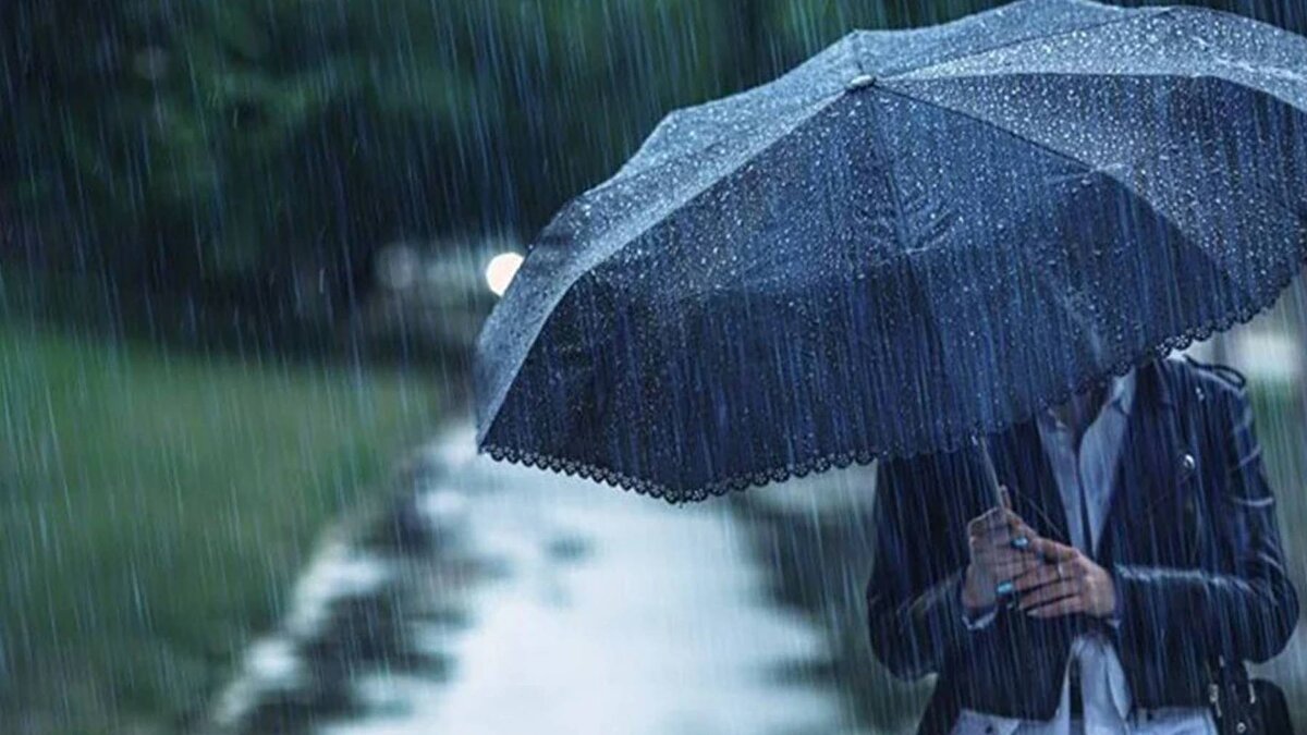 Marmara Bölgesi'nin parçalı yer yer çok bulutlu, Edirne, Kırklareli ve Çanakkale çevreleri ile Balıkesir'in batı ilçelerinin sağanak ve gök gürültülü sağanak yağışlı geçeceği tahmin ediliyor. Sabah ve gece saatlerinde bölgenin güney ve doğu kesimlerinde pus ve yer yer sis bekleniyor. İstanbul'da termometreler 20 dereceyi gösterirken, havanın parçalı bulutlu olacağı tahmin ediliyor.