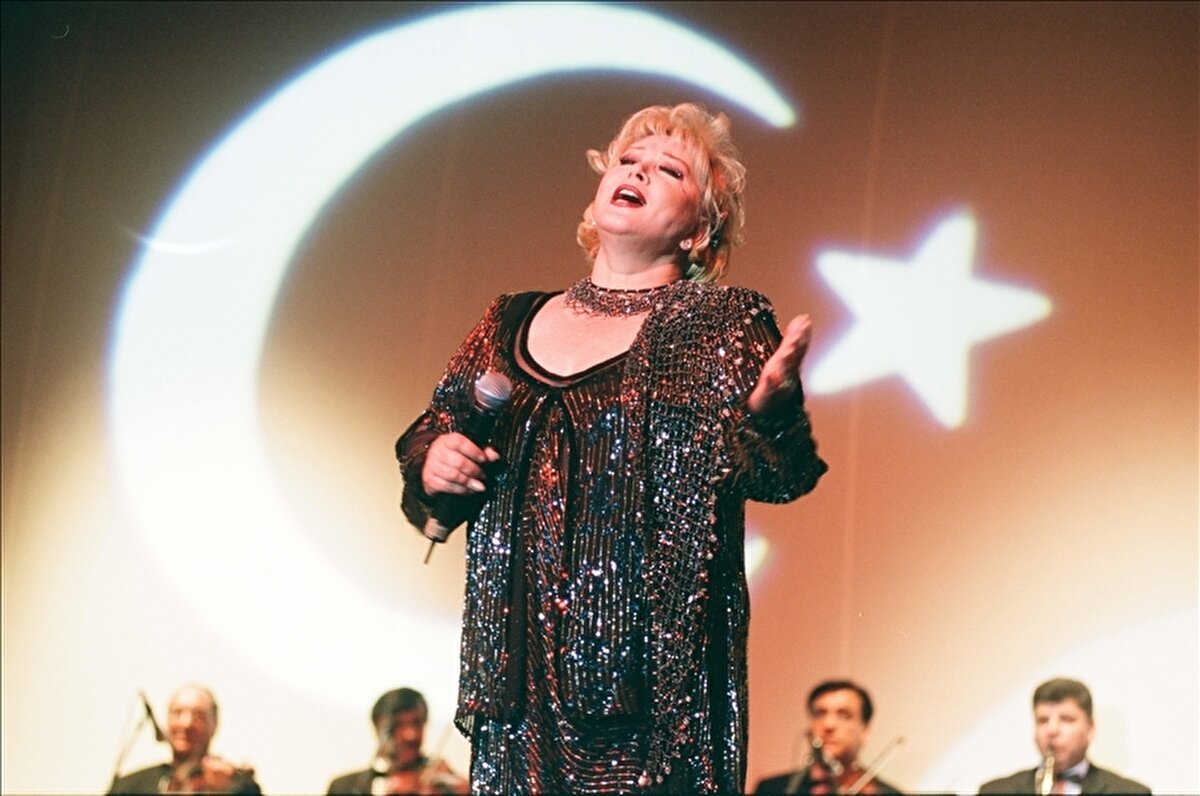 Cenaze Programı<br>Veda töreninin ardından Muazzez Abacı’nın cenazesi Ankara’ya götürülecek. 17 Kasım Pazartesi günü Kocatepe Camii’nde öğle namazını müteakip kılınacak cenaze namazının ardından Cebeci Asri Mezarlığı’nda toprağa verilecek. 