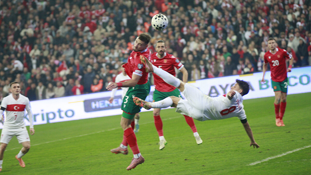 2026 Dünya Kupası’na gitmeyi hedefleyen Türkiye, elemelerin 5 beşinci maçında Bulgaristan’ı 2-0 mağlup ederek play-off’a gitmeyi garantiledi.