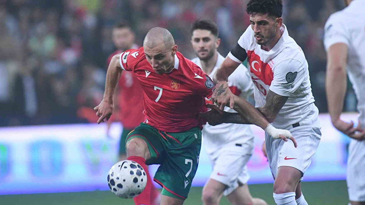 "FUTBOLUN CÜCESİYİZ"<br><br>GOL.BG: "Bulgaristan Türkiye'de zorlu bir mücadele verdi ama biz resmen futbolun cücesiyiz."