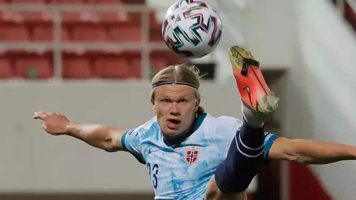 2026 Dünya Kupası Avrupa Elemeleri I Grubu’nun 8. maçında İtalya, Milano’daki Guiseppe Meazza Stadyumu’nda Norveç’i ağırladı. Ev sahibi ekip, 11. dakikada Esposito ile öne geçse de oyundaki kontrolü elinde tutamadı.