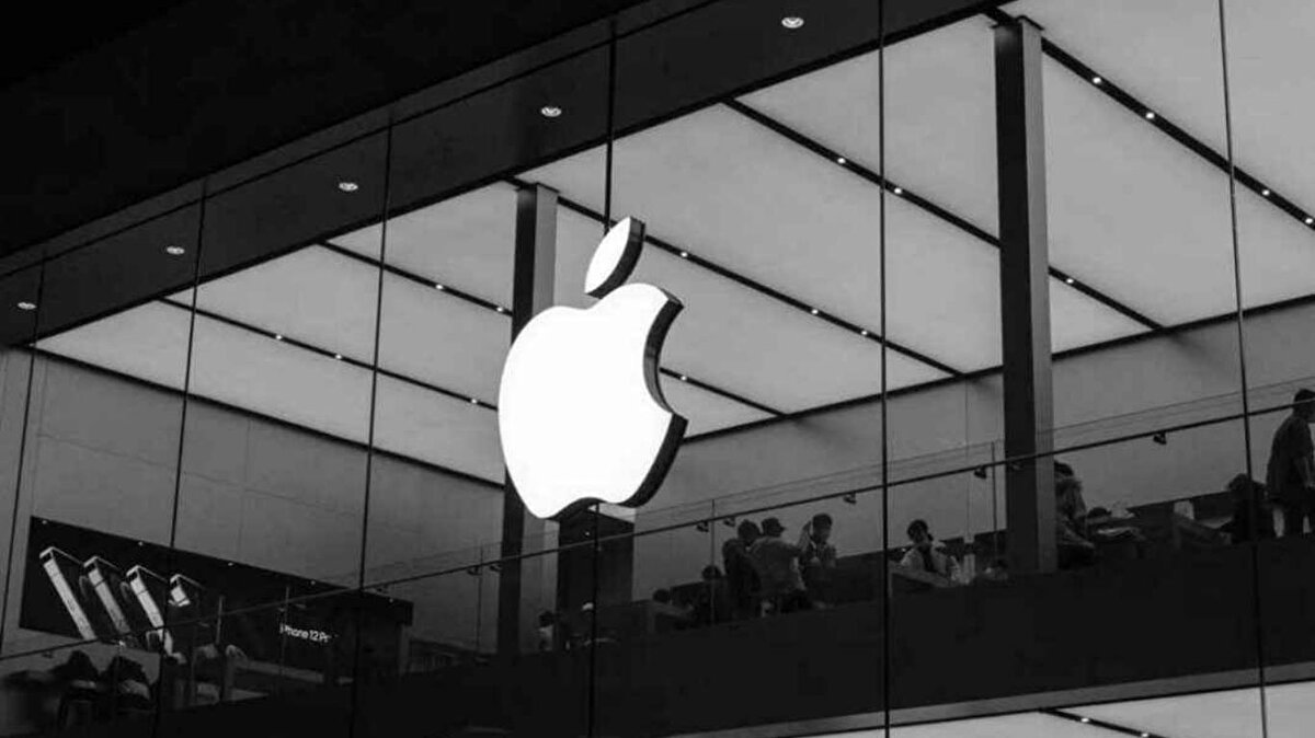 Tüm mağazalarda stoklar tükendi<br><br>Webtekno’nun aktardığı bilgilere göre iPhone Pocket’ın hem fiziksel Apple mağazalarındaki hem de Apple’ın çevrim içi mağazasındaki stokları tamamen bitti. Şirket, satışların ardından yeni üretim veya yeni sevkiyat konusunda bir açıklama yapmadı.