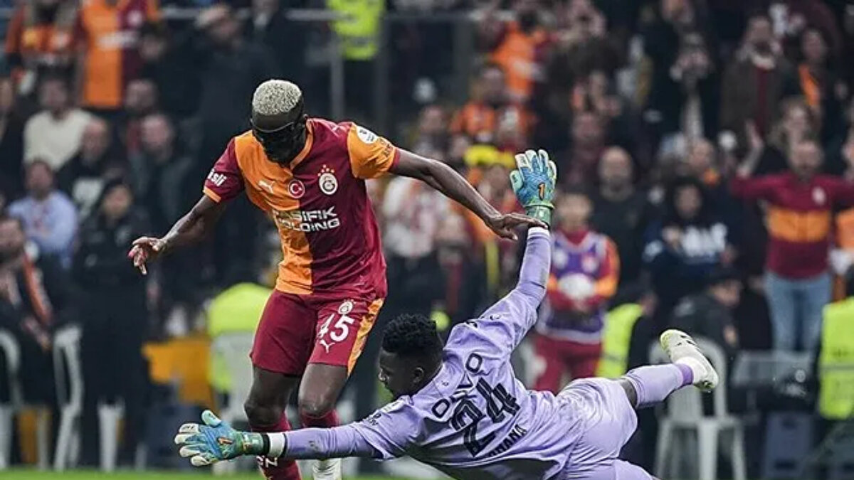 "GİTMEM GEREKEN YER BURASI"<br><br>Victor Osimhen transfer olduktan sonra kulübün düşündüğünden daha büyük olduğunu dile getirdi.<br><br>"Galatasaray büyük bir kulüp ama dahil olana kadar ne kadar büyük olduğunu bilmiyordum. Döktüğün her damla terin, bu arma için olduğunu bilmen gerekiyor! En sonunda 'Gitmek istediğim yer, olmak istediğim yer burası' dedim."