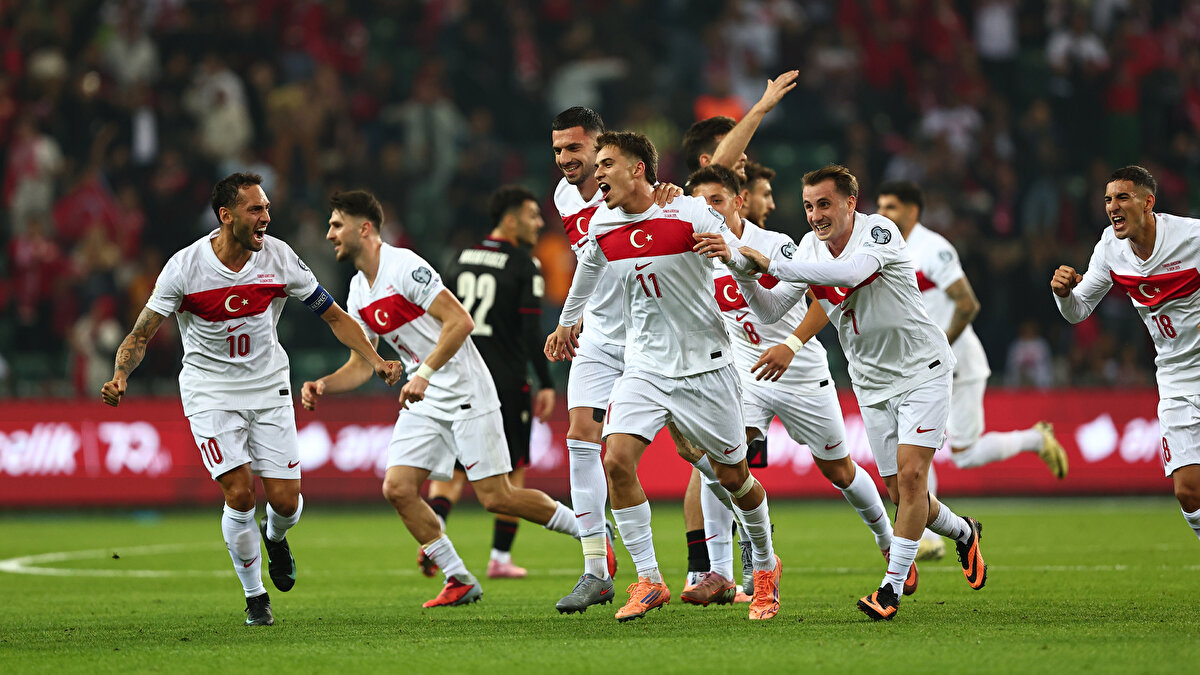 1. maçtaki son rakibimiz ise Galler - K. Makedonya maçının ardından netleşecek. <br>K. Makedonya bu maçtan puan alırsa olası son rakibimiz Galler olacak. Maç Galler galibiyeti ile sonuçlanırsa bu sefer rakibimiz K. Makedonya olacak.<br>