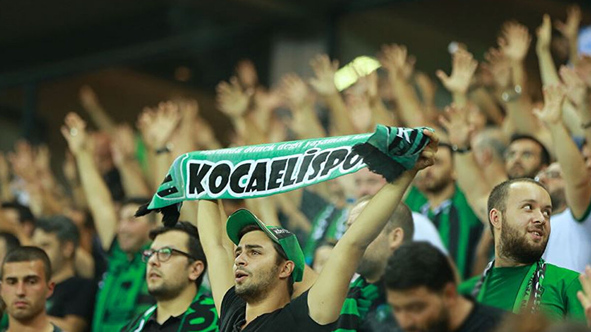 Kocaelispor Kulübü, bazı basın organlarında çıkan transfer yasağı haberlerine ilişkin yazılı açıklama yaptı. Kulüp, Hırvat futbolcu Josip Vukovic’in alacaklarıyla ilgili sürecin kulübün bilgisi ve kontrolü altında yürütüldüğünü belirtti.