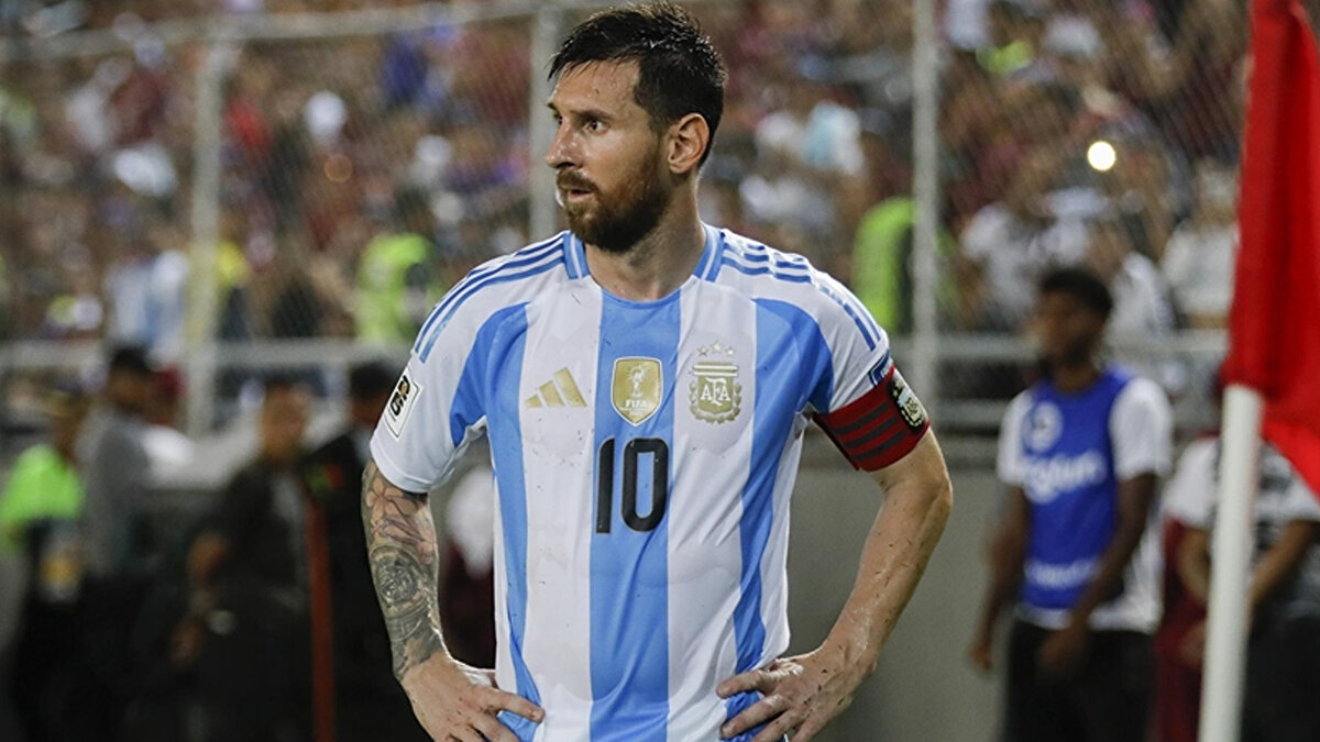 Messi’nin geleceğine dair somut bir gelişme olmadığını belirten Gardi, kararın tamamen kulüp yönetimi ve oyuncu tarafında olduğunu vurguladı.