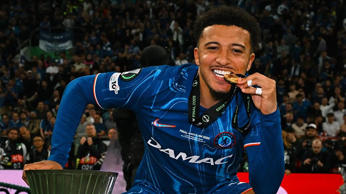 Aston Villa’da forma giydiği 8 resmi karşılaşmada gol ya da asist katkısı yapamadı.