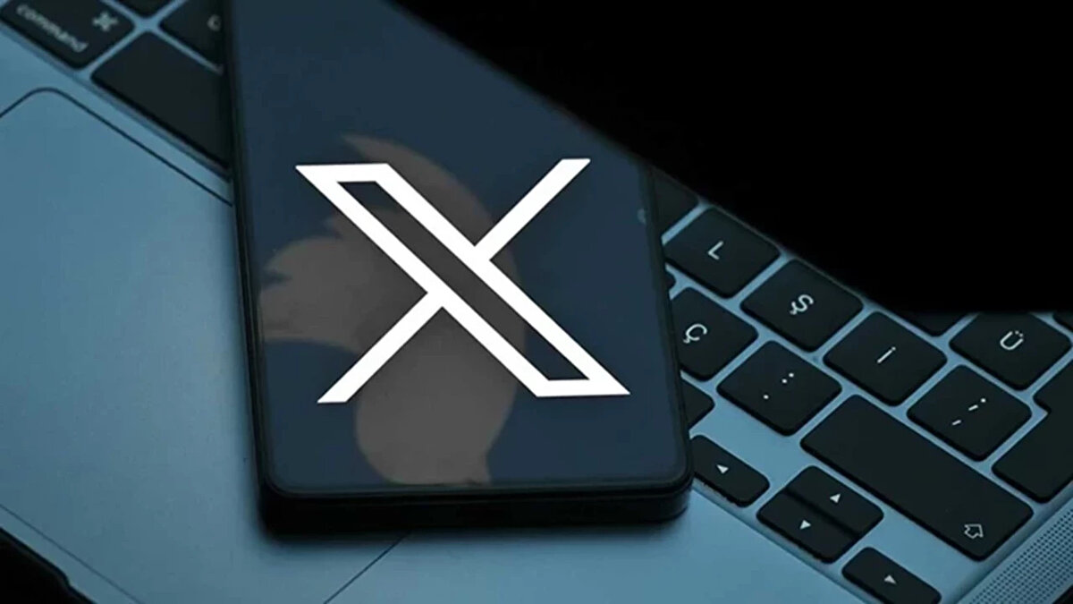 Sorun Dünyada da Görülüyor mu?<br><br>Küresel ölçekte yapılan hata bildirimleri, problemin yalnızca Türkiye ile sınırlı olmadığını ortaya koyuyor.<br>Down Detector üzerinde:<br><br>X kullanıcılarından yüksek oranlı “erişilemiyor” şikâyeti,<br><br>Youtube için “video oynatma hatası” geri bildirimleri,<br><br>E-Devlet için “giriş yapamıyorum” raporları ön plana çıkıyor.<br><br>Bu durum, sorunun barındırma servisleri ya da global ağ sağlayıcılarından kaynaklanabileceği ihtimalini güçlendiriyor.