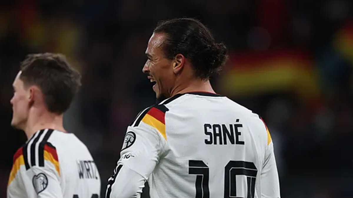 Karşılaşmayı 6-0 gibi net bir skorla tamamlayan Almanya, Dünya Kupası Avrupa Elemeleri A Grubu’nu lider bitirerek turnuvaya doğrudan katılma hakkı elde etti. Almanya, güçlü oyunu ve geniş kadro derinliğiyle grup aşamasını sorunsuz bir şekilde geçmeyi başardı.