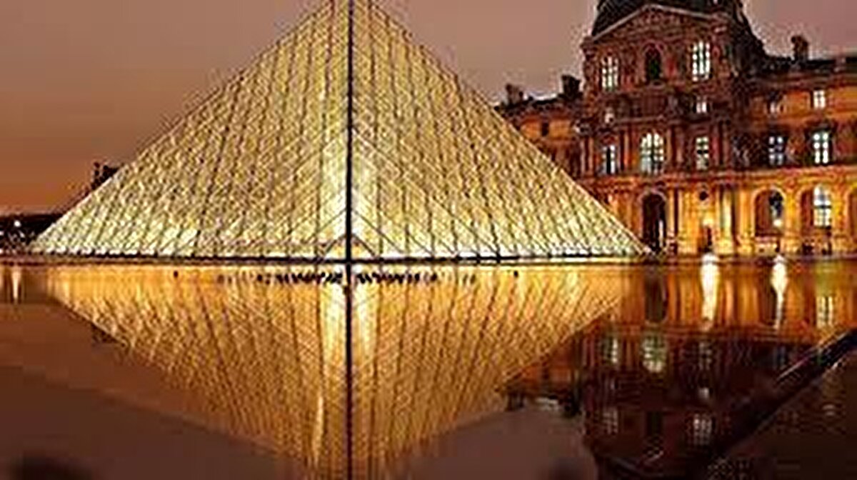 Sully kanadında mühendislik incelemesi<br>Açıklamaya göre mühendisler, Louvre Müzesi’nin Sully kanadında bulunan galeri üzerindeki kirişlerde detaylı bir çalışma yürütecek. Yönetim, güvenlik riskleri ortadan kaldırılana kadar alanın kapalı kalacağını belirtti. Bu süreçte sergilerin korunması ve yapısal takviyelerin planlanması öncelikli adımlar olarak gösterildi.