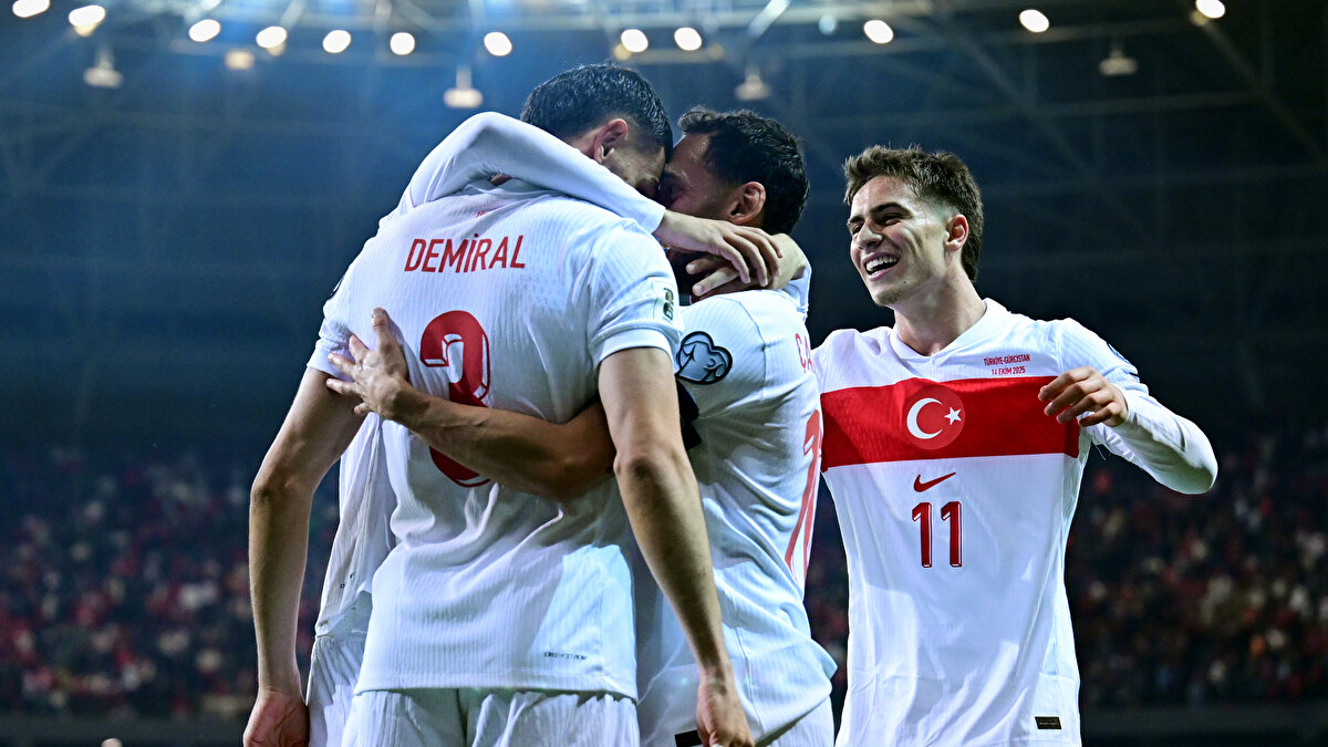 2026 Dünya Kupası grup elemelerinde sona gelindi. Bugün oynanacak maçların ardından elemeler sona erecek. Bu akşamdan sonra oynanacak maçların ardından gözler 20 Kasım’daki play-off kuralarına çevrilecek. 