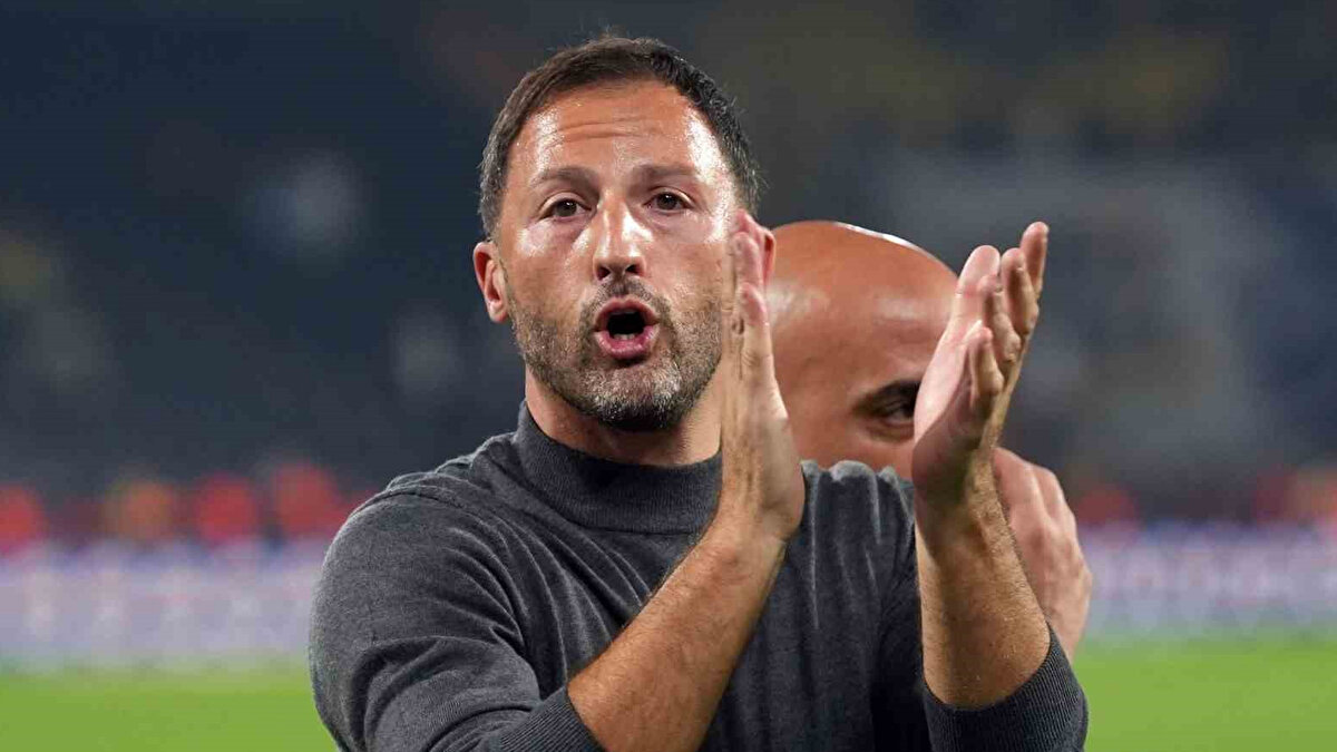 Milli ara sonrası gözler Süper Lig’e çevrildi. Zirve mücadelesi veren Fenerbahçe bu hafta deplasmanda Çaykur Rizespor’a konuk olacak.<br>Sarı-lacivertli takımda istikrara yakalayan teknik direktör Domenico Tedesco, Alman Sport Bild’e çok özel cevaplar verdi. <br><br>