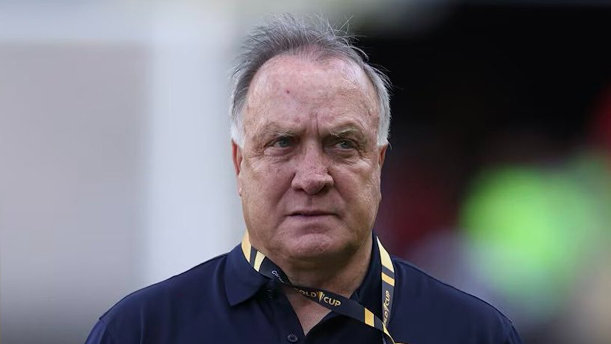 Fenerbahçe'nin eski Hollandalı teknik direktörü Dick Advocaat yönetimindeki takım, grubu yenilgisiz tamamlayarak (3 galibiyet, 3 beraberlik) 12 puanla lider bitirdi ve tarihinde ilk kez Dünya Kupası vizesi aldı.