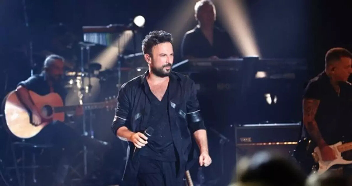 Tarkan bilet ne zaman satışa çıkacak?<br><br>Tarkan’ın konser biletleri için şimdilik resmi bir açıklama yapılmadı. Sanatçının ekibi ve organizasyon şirketinin kısa süre içinde duyuru yapması bekleniyor.<br>Biletlerin Biletix veya Passo üzerinden satışa sunulma olasılığı yüksek görülüyor.