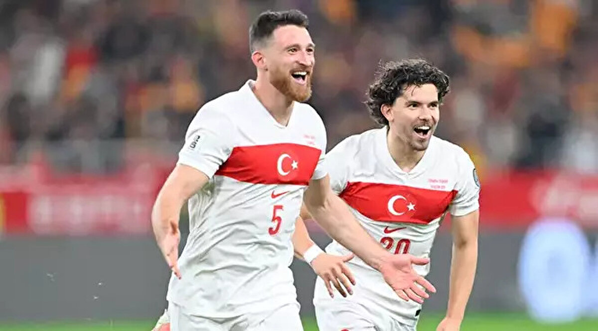 2026 FIFA Dünya Kupası Avrupa Elemeleri E Grubu’nu İspanya’nın ardından ikinci sırada tamamlayan Türkiye, play-off’a katılma hakkı elde etti. Turnuvaya katılacak son 4 takım, Mart 2026’da oynanacak play-off maçları ile belirlenecek.