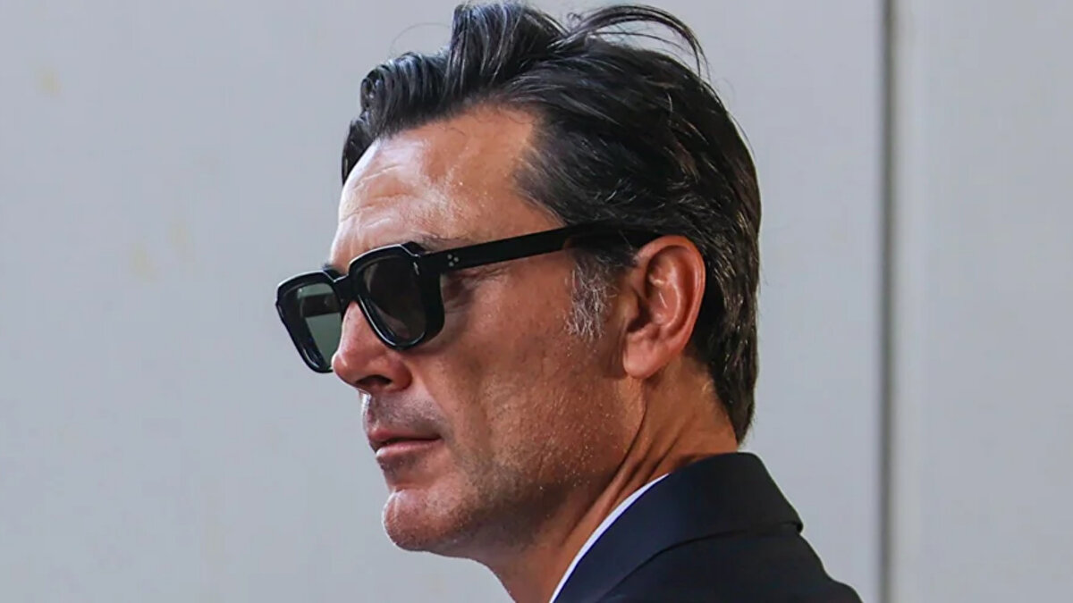 "Teknik direktörleri Mircea Lucescu'yu çok iyi tanıyorum. Ancak bildiğiniz gibi kendisi de İtalyan ve Türk mantalitesini çok iyi biliyor. Çünkü daha önce Türkiye Millî Takımı'nda ve Türk kulüplerinde görev yaptı."<br>