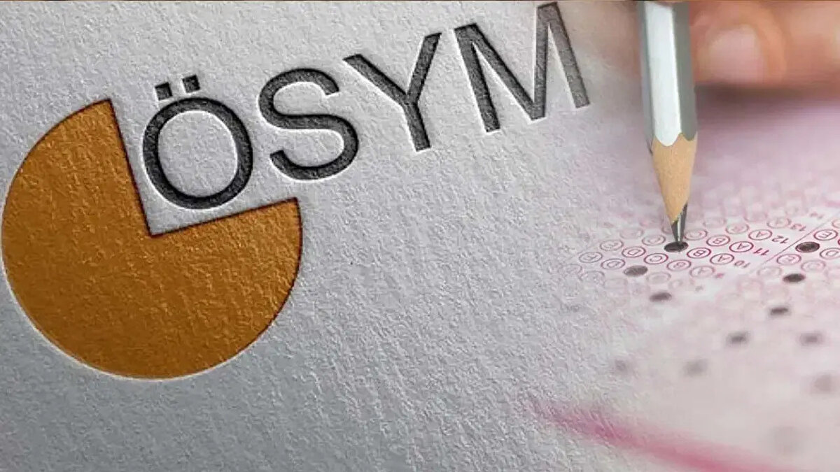 TYT, AYT ve YDT oturumları hangi gün yapılacak?<br><br>2026 Yükseköğretim Kurumları Sınavı üç oturumda gerçekleştirilecek:<br><br>TYT (1. Oturum): 20 Haziran 2026 Cumartesi<br><br>AYT (2. Oturum): 21 Haziran 2026 Pazar<br><br>YDT (3. Oturum): 21 Haziran 2026 Pazar<br><br>AYT ve YDT aynı gün uygulanacak ancak farklı saatlerde yapılacak.